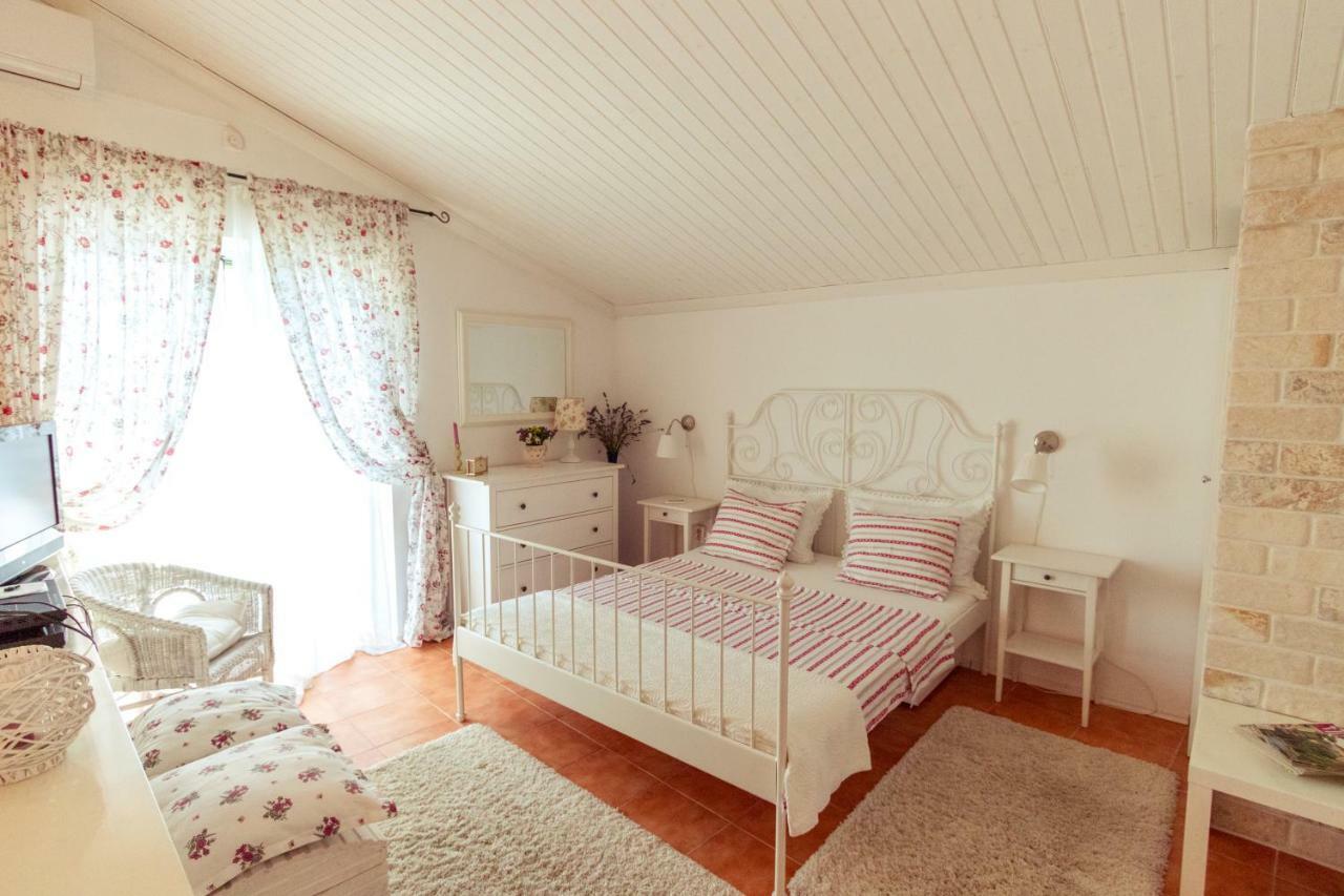 Villa O'Zrna Klis Esterno foto